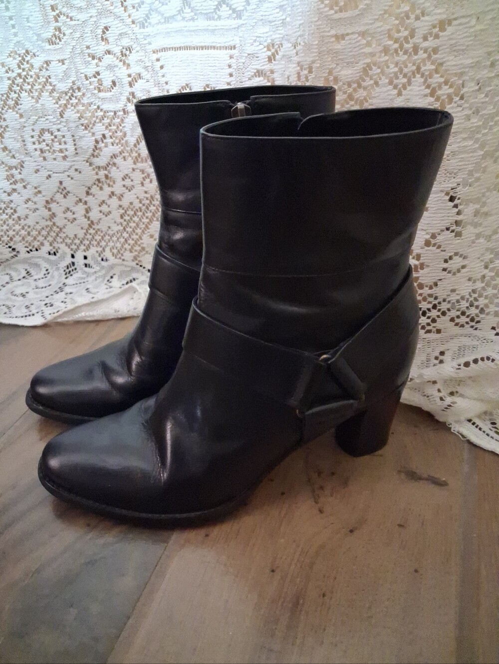Cole Haan.  Black Leather Ankle Boots Size 6B Near Mint.  2012.  Nike Air